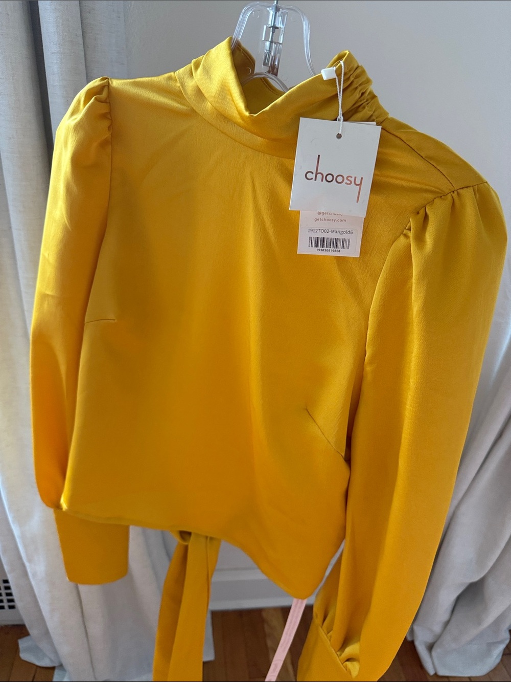NWT choosy Estelle top marigold Mustard Yellow Women's Top size 6